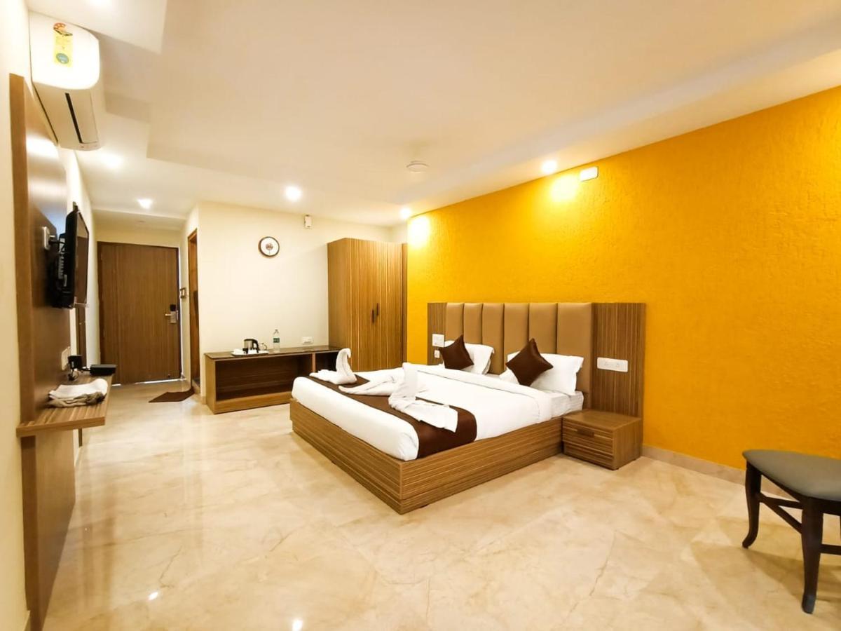 Hotel Maitri Mysore Exterior foto